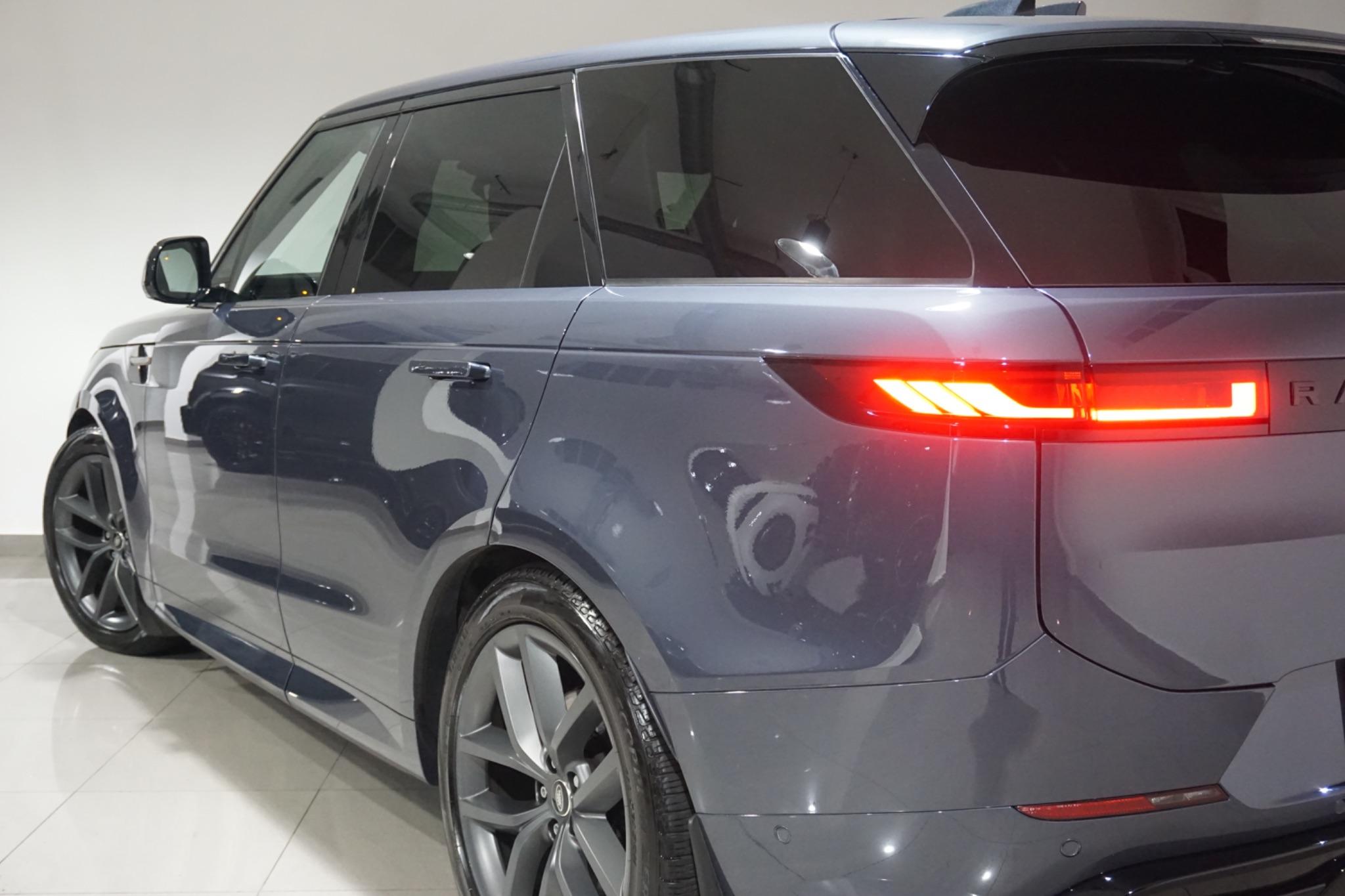 Land Rover Range Rover Sport 3.0 D300 MHEV Dynamic SE Auto 4WD Euro 6 (s/s) 5dr